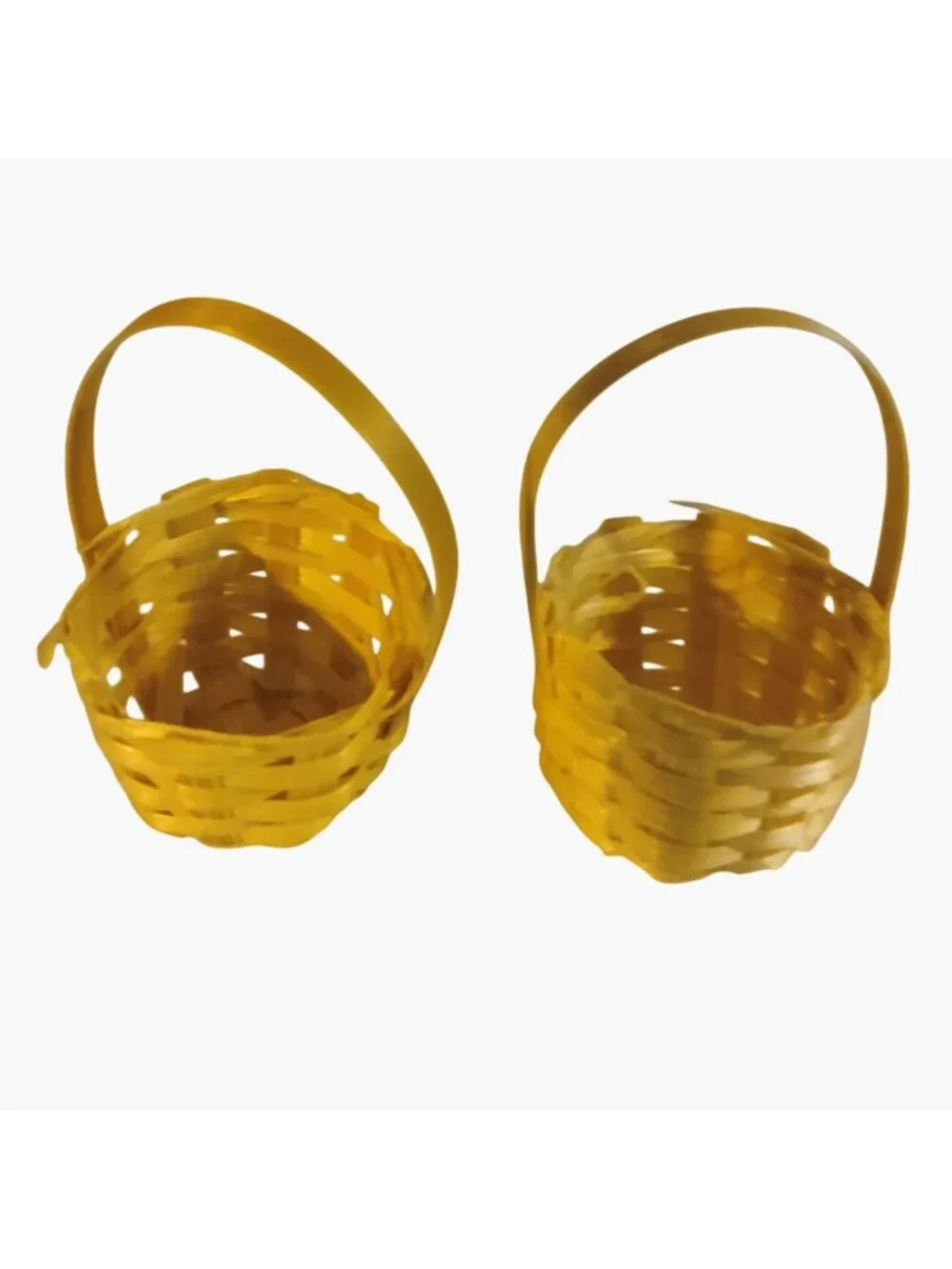 Miniature Woven Basket With Handle 1 inch Dollhouse Easter Lot 2